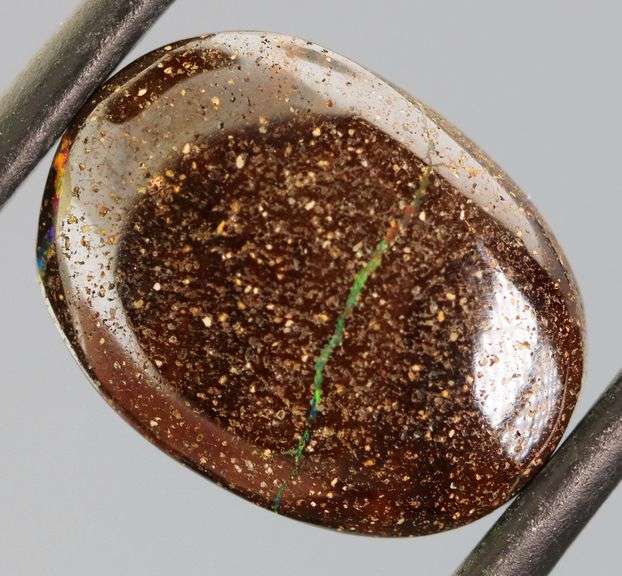 Intriguing 5.18ct crystal Boulder Opal