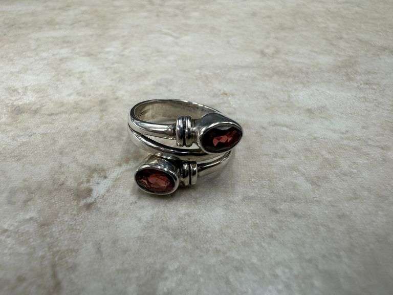 Sterling Silver Natural Gemstone Garnet Ring Size 6
