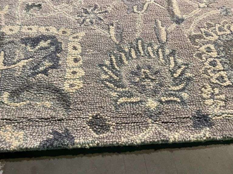 Decorative Hand Made Wool 6x8  Rug