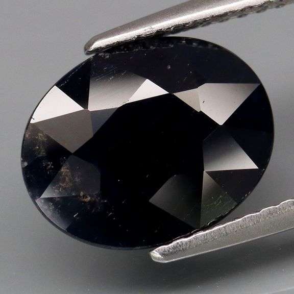 Gorgeous 4.49ct HEATED ONLY midnight blue Sapphire