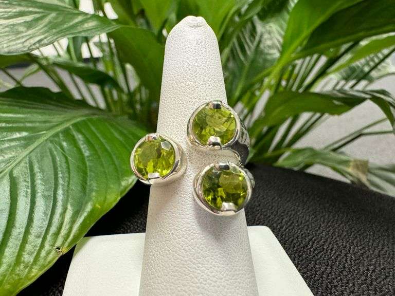 Sterling Silver Natural Gemstone Perdiot Ring Size 7
