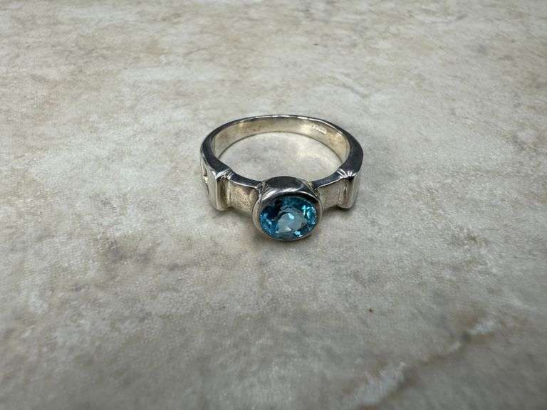 Sterling Silver Natural Gemstone Blue Topaz Ring Size 10