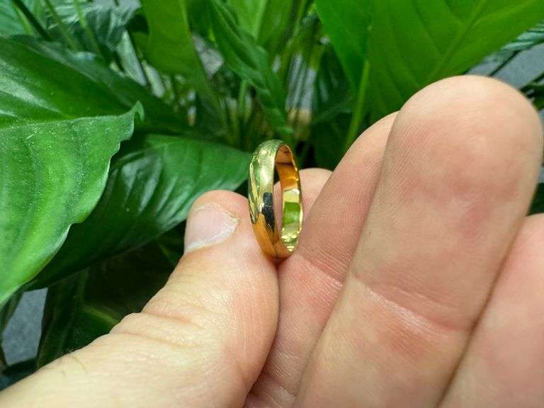 14k Yellow Solid Gold 4mm Domed Plain Men's Women's Wedding Band Size 6