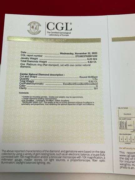 LADIES CERTIFIED PLATINUM DIAMOND SOLITAIRE RING 0.62 CARAT