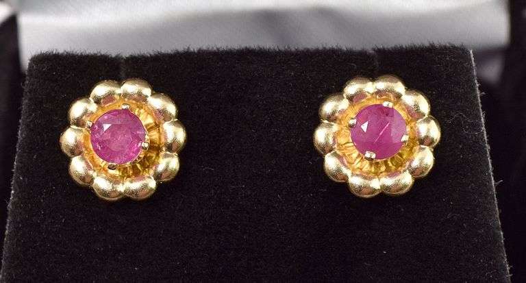 Gorgeous 14K Yellow Gold Ruby Gemstone Stud Earrings