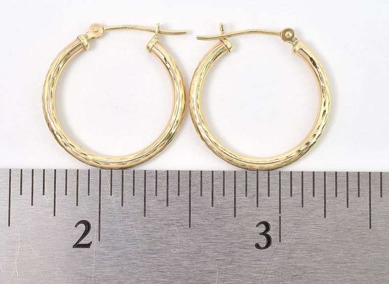 Adorable 10K Yellow Gold Hoop Earrings