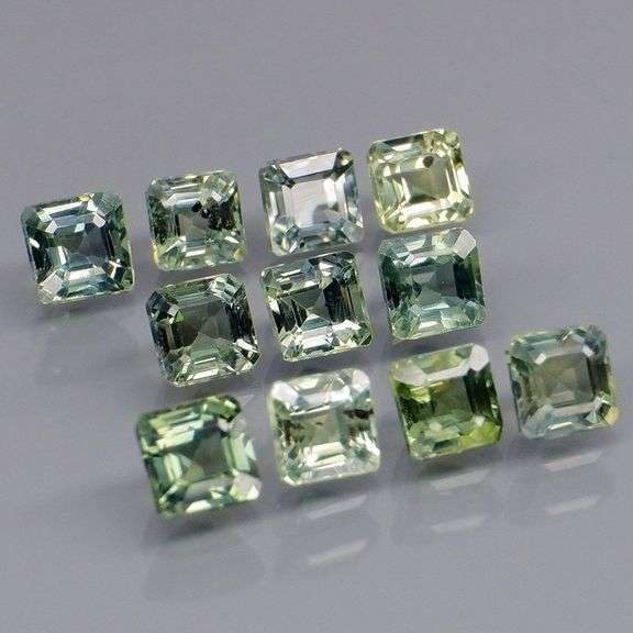 Dazzling 3.10ct set of UNHEATED Songean Sapphires