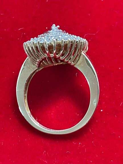 CERTIFIED 14K YELLOW GOLD AND DIAMOND RING