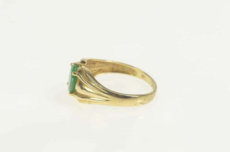 10K Yellow Gold 0.80 Ct Natural Emerald Classic Engagement Ring