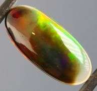 Fiery flashing 6ct Ethiopian bi-color Opal
