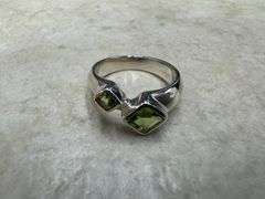 Sterling Silver Gemstone Natural Peridot Ring Size 7
