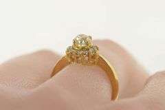 18K Yellow Gold 0.60 Ctw Old Mine Cut Diamond Halo Engagement Ring