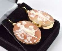 Fantastic 14K Yellow Gold Onyx Cameo Earrings