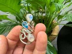 Sterling Silver Natural Gemstone Blue Topaz and Moonstone Ring Size 6