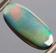 Fiery flashing 6ct Ethiopian bi-color Opal