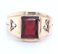 Lot of 2 10kt Yellow gold garnet and sapphire rings