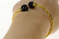 18K Yellow Gold Retro Black Onyx Ruby Twist Bangle Bracelet