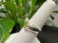 Sterling Silver Gemstone Natural Peridot Ring Size 7