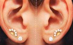 14kt Yellow gold diamond ear climber