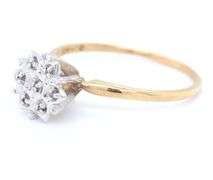 10kt Yellow gold flower style diamond ring