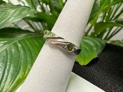 Sterling Silver Natural Gemstone Perdiot Ring Size 6