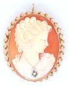 10kt Yellow gold Cameo pin pendant