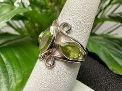Sterling Silver Natural Gemstone Perdiot Ring Size 6