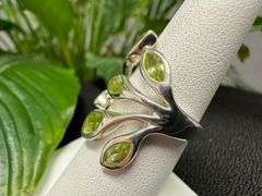 Sterling Silver Natural Gemstone Perdiot Ring Size 6
