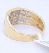 10kt Yellow gold round brilliant cut diamond ring