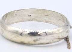 925 Sterling silver engraved floral design bangle