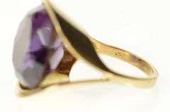14K Yellow Gold Retro Ornate Syn. Amethyst Graduated Cocktail Ring