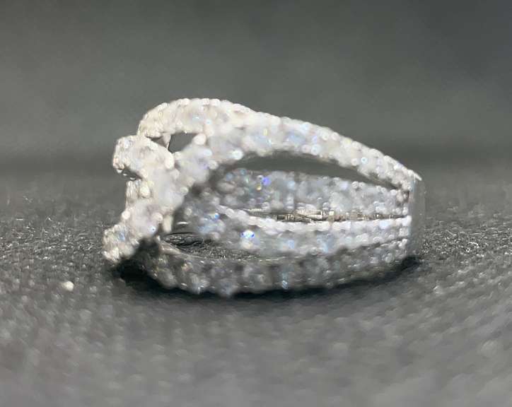 2.11 CARATS T.W. CROSS PAVÉ SET ROUND DIAMOND LADIES RIGHT HAND RING IN 14K WHITE GOLD