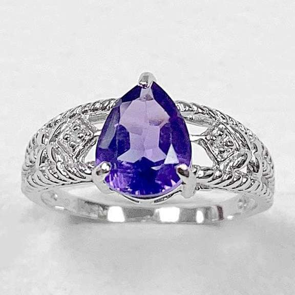 1.41 CT AMETHYST SILVER RING