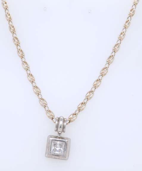 925 Sterling Silver Princess Cut Cubic Zirconia Pendant on Gucci Style Chain Necklace