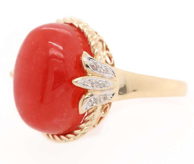 Oval Rhodochrosite and 0.10ctw Diamond Ring in 14K