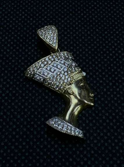 NEFERTITI 10K YELLOW GOLD PENDANT