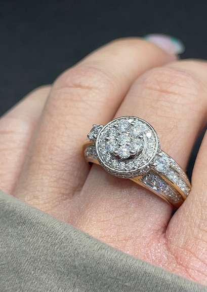 14K Yellow Gold Halo Cluster Engagement Ring – 1.16 CTW, G-H Color, VS2-SI1 Clarity