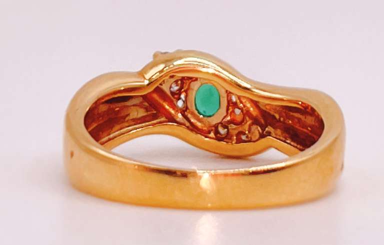 18kt Solid Yellow Gold, Emerald, & Diamond Ring