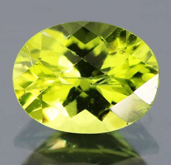 Sparkling 2ct top Burma green untreated Peridot