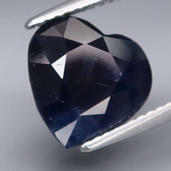 Elegant 5.11ct midnight blue Sapphire -heated only