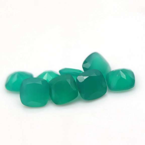 Breath taking 14.63ct mint green Botswana Agate set