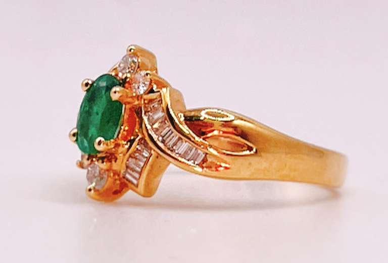 18kt Solid Yellow Gold, Emerald, and Diamond Ring