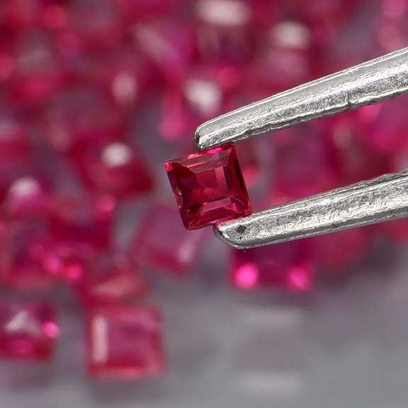 Premium 3.18ct 100 piece princess cut Ruby set