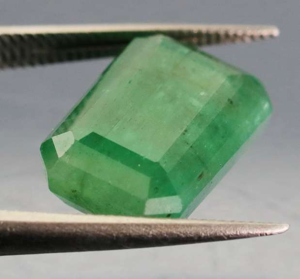 Rich green 6.60ct unheated Colombian Emerald