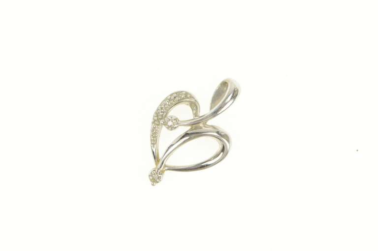 10K White Gold Diamond Heart Love Symbol Classic Pendant