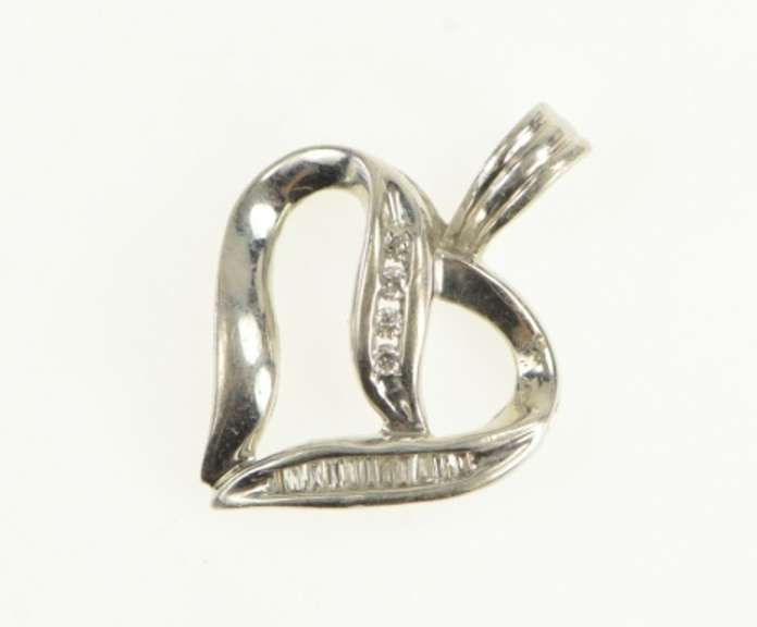 10K White Gold Classic Diamond Heart Love Symbol Curvy Pendant