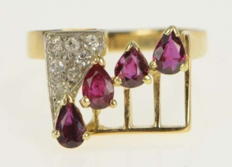 14K Yellow Gold 1940's Pear Natural Ruby Diamond Squared Ring