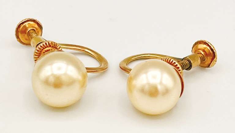 10kt Solid Yellow Gold & Pearl Earrings