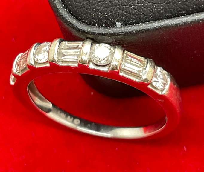 14K WHITE GOLD AND DIAMOND BAND