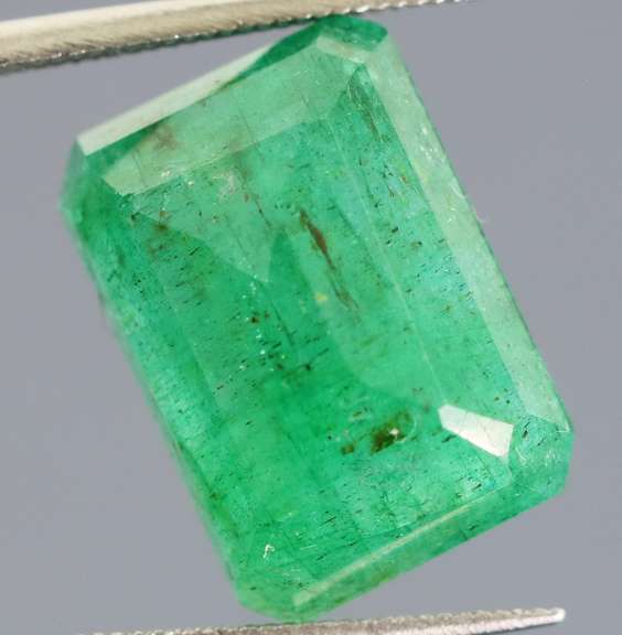 Amazing 7.52ct unheated Zambian Emerald